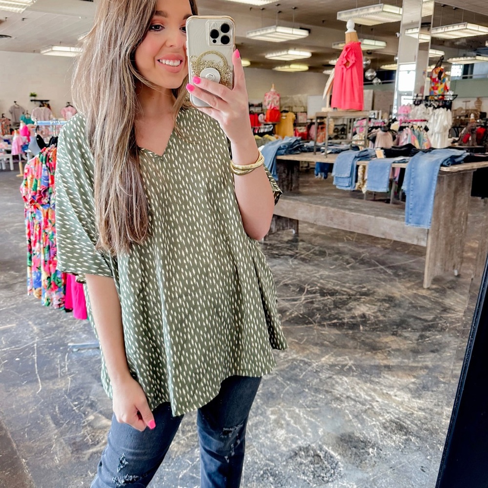 HP ✨ NEW Jodifl Green Oversized Top - Picture 8 of 8